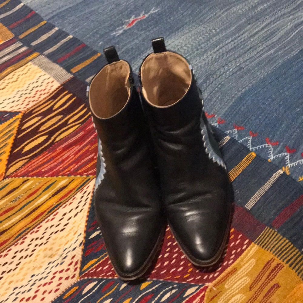 Super cute and comfortable pinko booties